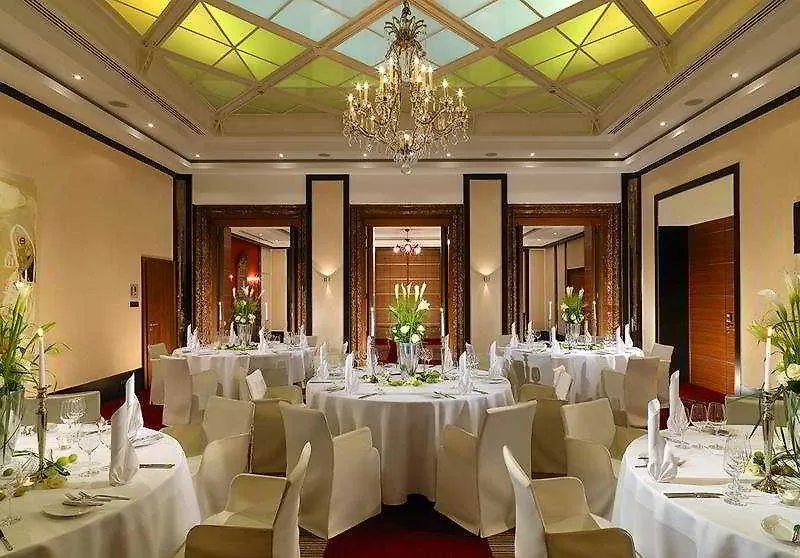 *****  Dom Hotel Κολωνία Γερμανία